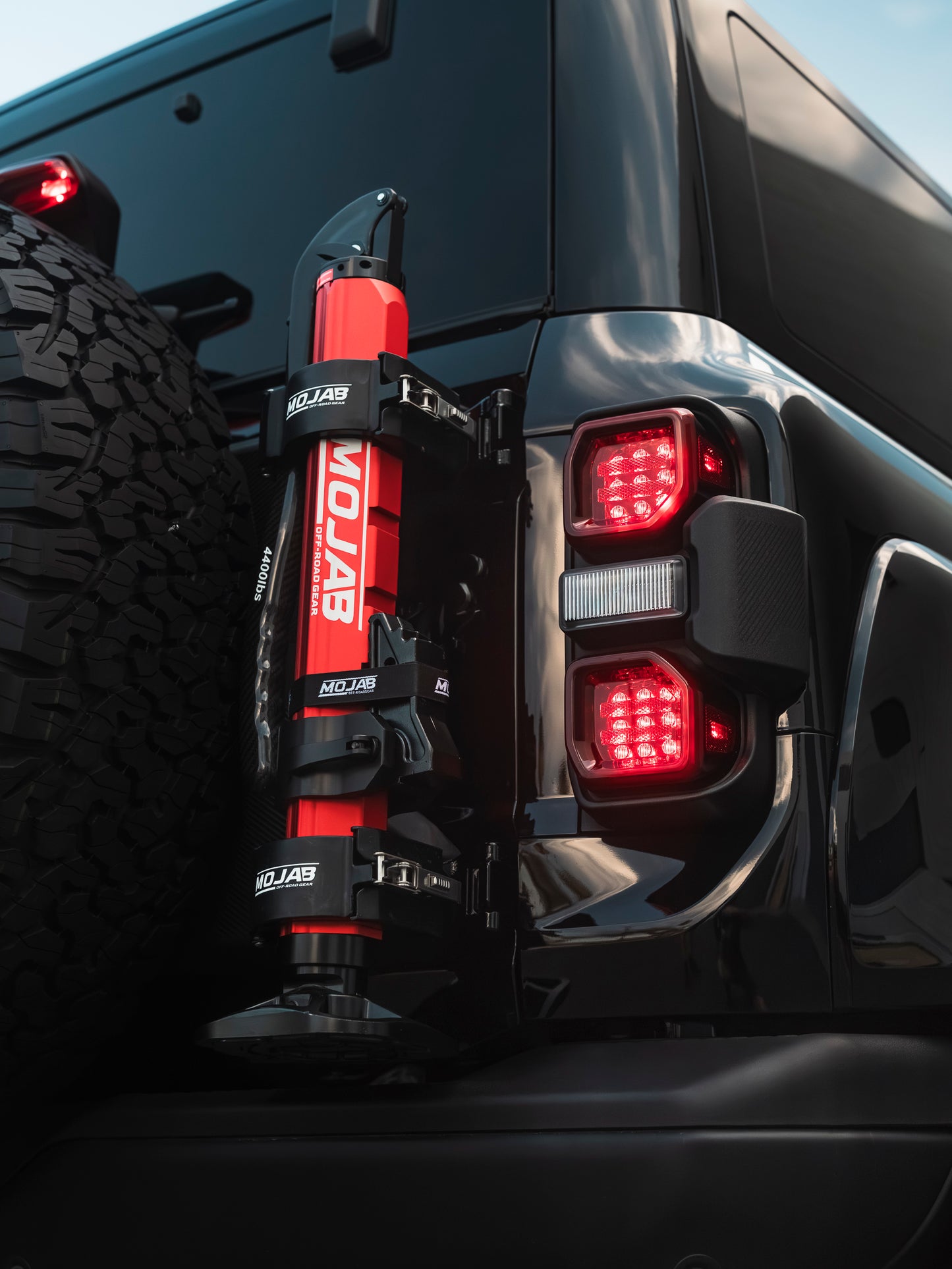 Compact Hydraulic Offroad Jack for recovery with clamps Bronco Raptor
